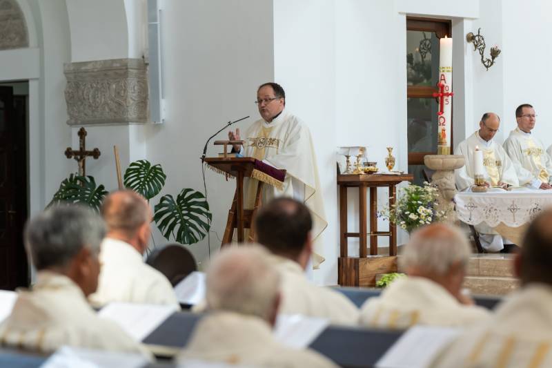 2025_05_27_bata papi zarandoklat_60.jpg